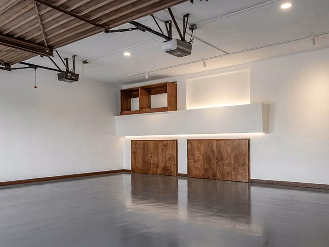 ALQUILER DE CASA EN ROHMOSER CON USO DE SUELO COMERCIAL - Imagen 12