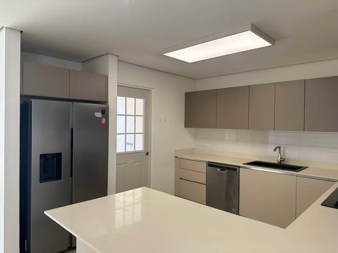 ALQUILER DE CASA EN CONDOMINIO EN GUACHIPELÍN, ESCAZU - Imagen 7