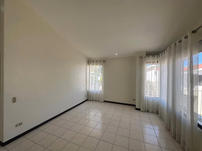 VENTA Y ALQUILER DE CASA EN CONDOMINIO BONAIRE - ESCAZÚ - Imagen 7