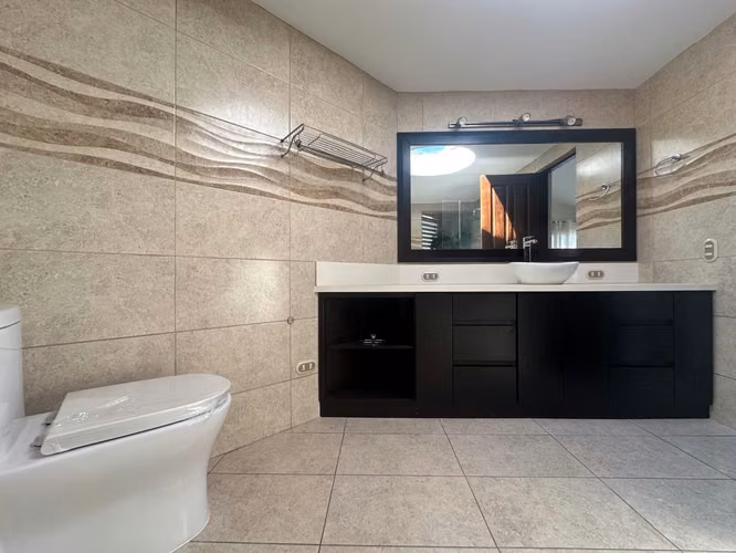 VENTA Y ALQUILER DE CASA EN CONDOMINIO BONAIRE - ESCAZÚ - Imagen 8