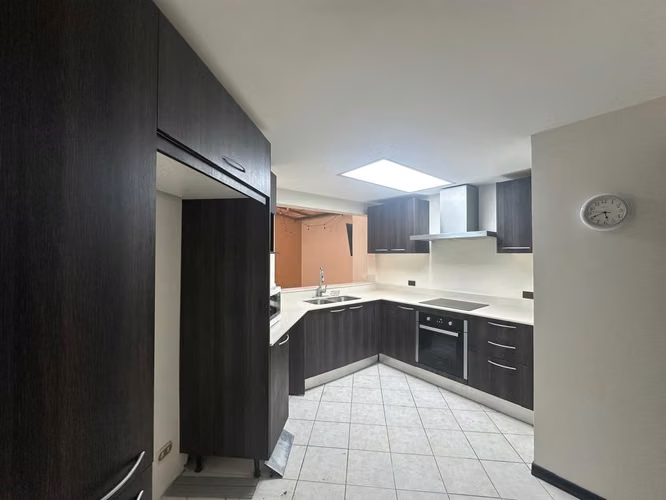 VENTA Y ALQUILER DE CASA EN CONDOMINIO BONAIRE - ESCAZÚ - Imagen 3