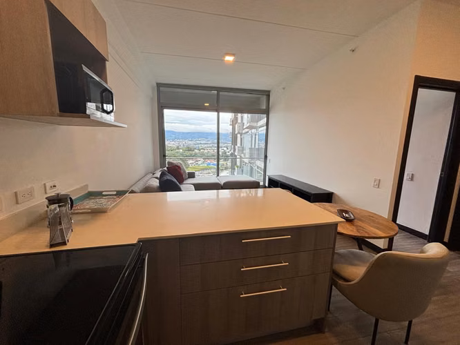 Alquiler Apto amoblado en QBO Nunciatura: piso 9 con terraza y AC - Imagen 4