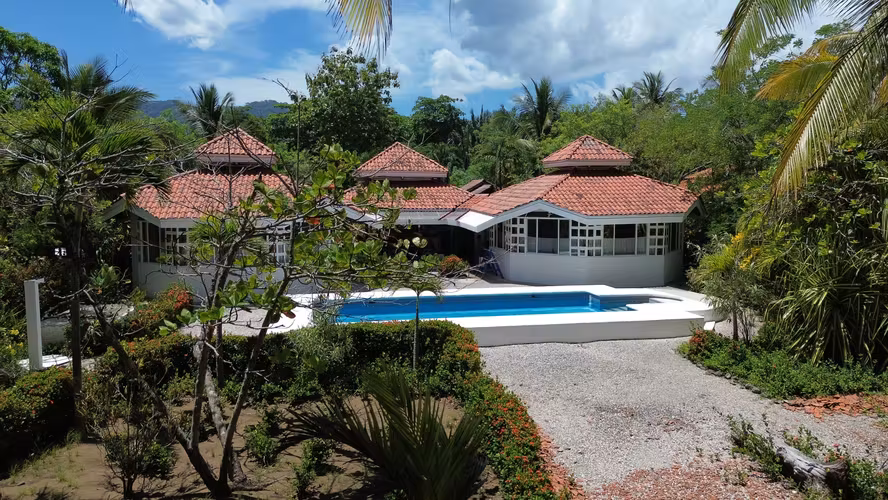 Casa de Lujo con Piscina Privada en Venta – Playa Coyote, Guanacaste