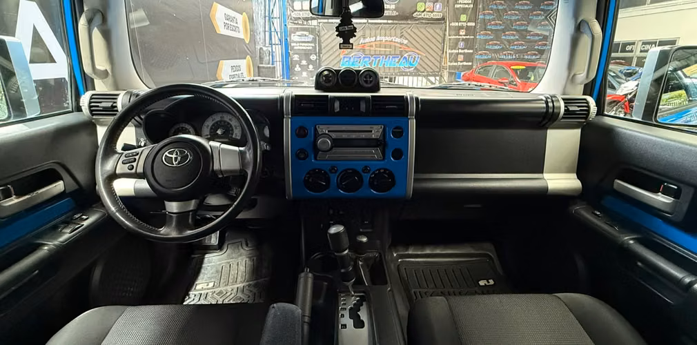 TOYOTA FJ CRUISER 2007 AZUL AUTOMÁTICO 4X4 - Imagen 3