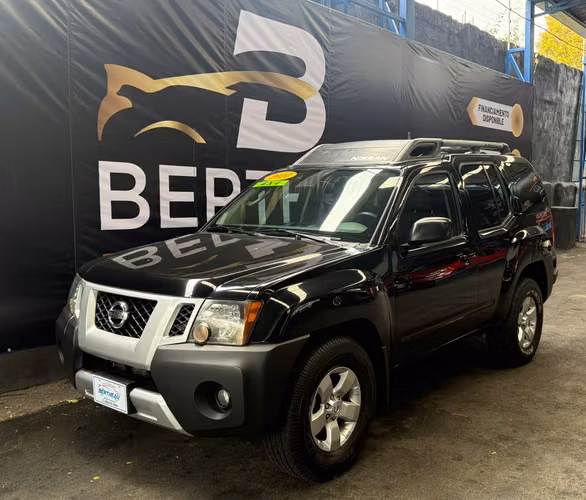 NISSAN XTERRA 2010 NEGRO AUTOMÁTICO 4X4 - Imagen 2