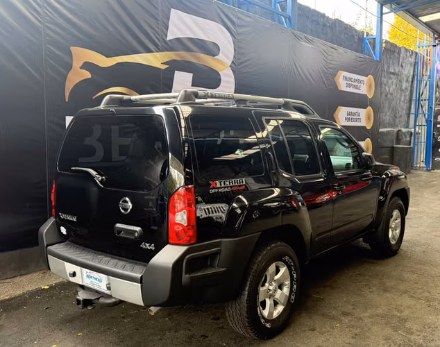 NISSAN XTERRA 2010 NEGRO AUTOMÁTICO 4X4 - Imagen 4