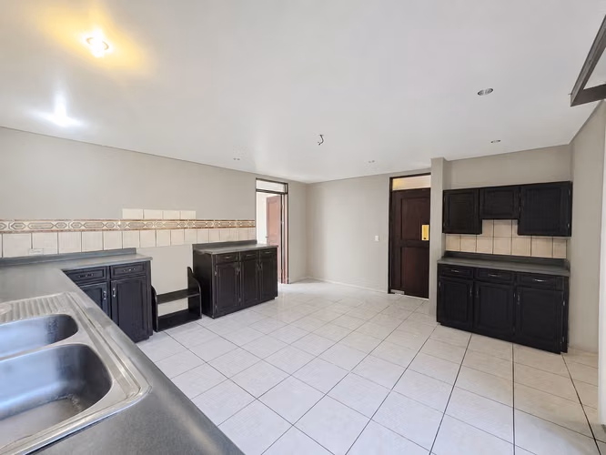 Casa en Venta Villa Adobe, San Pablo | 3 Hab | 3 Parqueos - Imagen 10