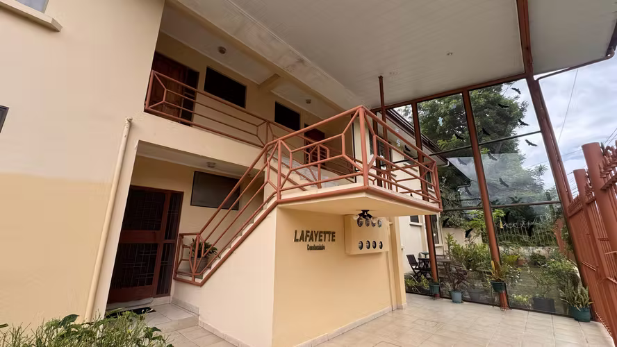 Venta de Apto en Condominio de 1 hab, Guayabos de Curridabat (AD)