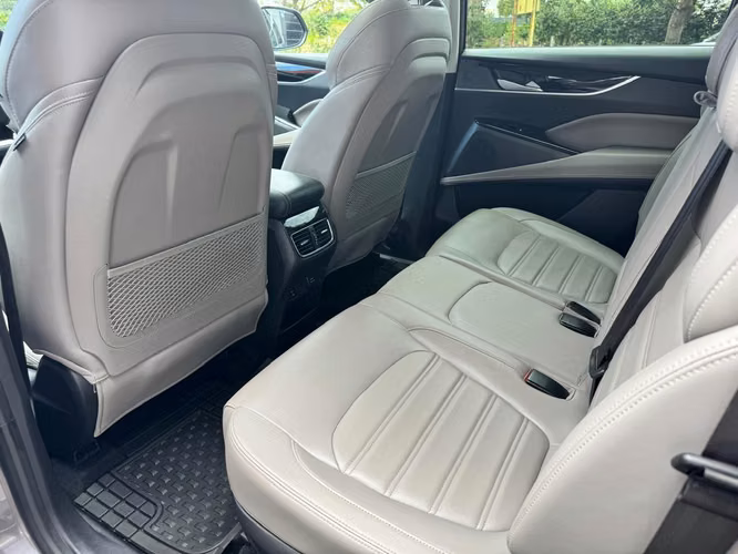 Maxus SUV , Automático, 4x2, Motor 1500cc - Imagen 8