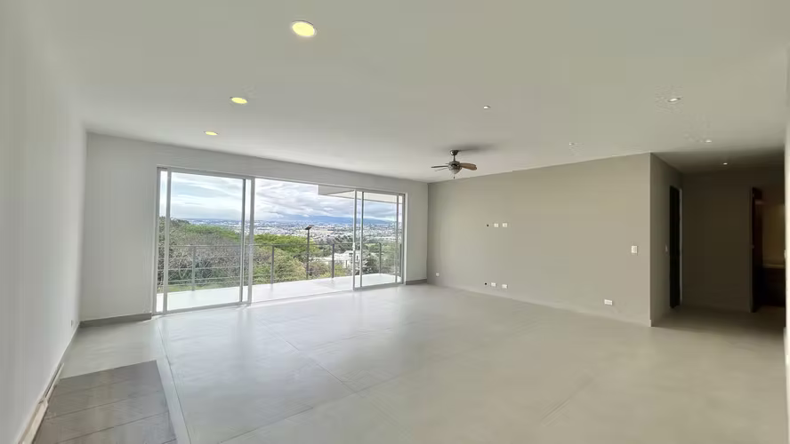 CASA A ESTRENAR EN ALQUILER o VENTA | ELEGANCIA, VISTA Y EXCLUSIVIDAD EN GUACHIPELÍN NORTE, ESCAZÚ - Imagen 4