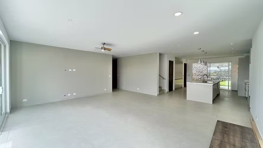 CASA A ESTRENAR EN ALQUILER o VENTA | ELEGANCIA, VISTA Y EXCLUSIVIDAD EN GUACHIPELÍN NORTE, ESCAZÚ - Imagen 3