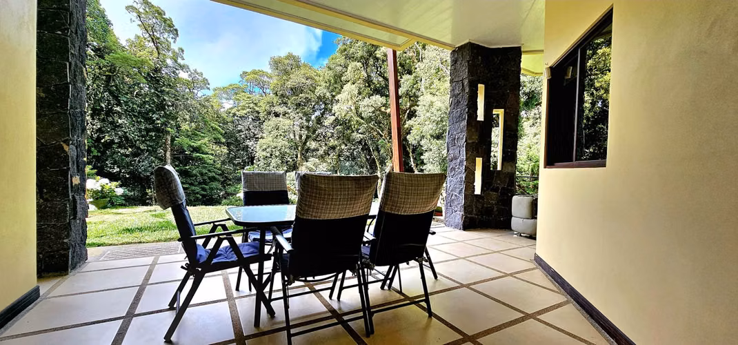 Alquiler de Casa en San Rafael de Heredia, AMPLIA ZONA VERDE. - Imagen 11