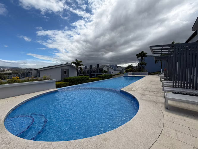 Se vende casa en Guachipelín de Escazú. - Imagen 16