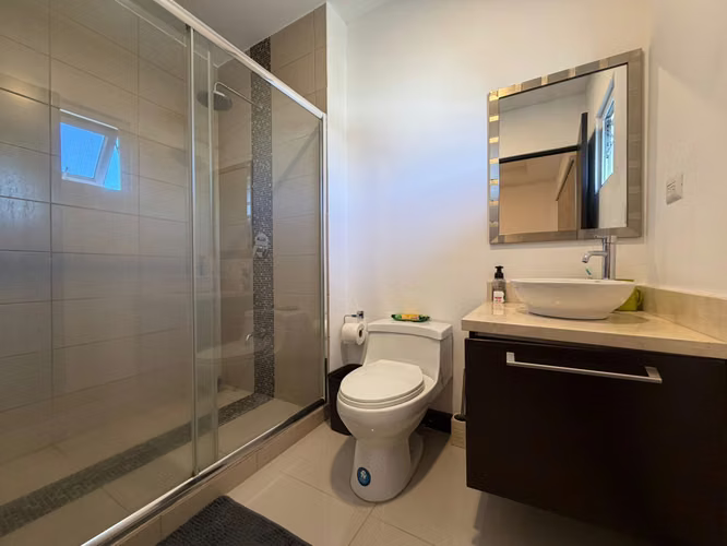 Se vende casa en Guachipelín de Escazú. - Imagen 19