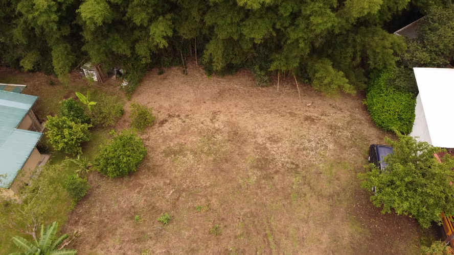 Lote en pequeña comunidad cerrada en Naranjo - Imagen 7