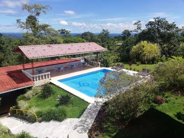 Venta de Hotel AMUEBLADO en San Ramón de Alajuela. 24-671