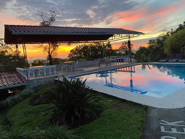 Venta de Hotel AMUEBLADO en San Ramón de Alajuela. 24-671 - Imagen 15