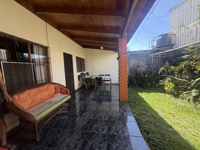 A la venta casa de oportunidad de una planta Urbanixacion La Teindiad de Alajuela - Imagen 15