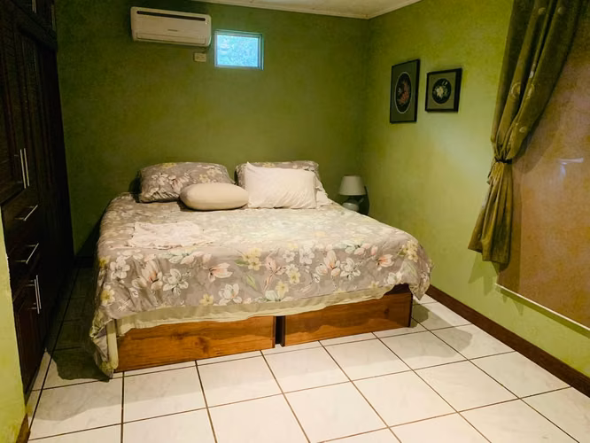 Vendo Quinta de Recreo en Orotina con Casa y Apartamento