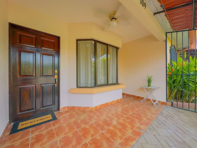 Central Place 9 | Playas del Coco | Planta baja, 2 habitaciones, 1 bano, caminable al centro - Imagen 3
