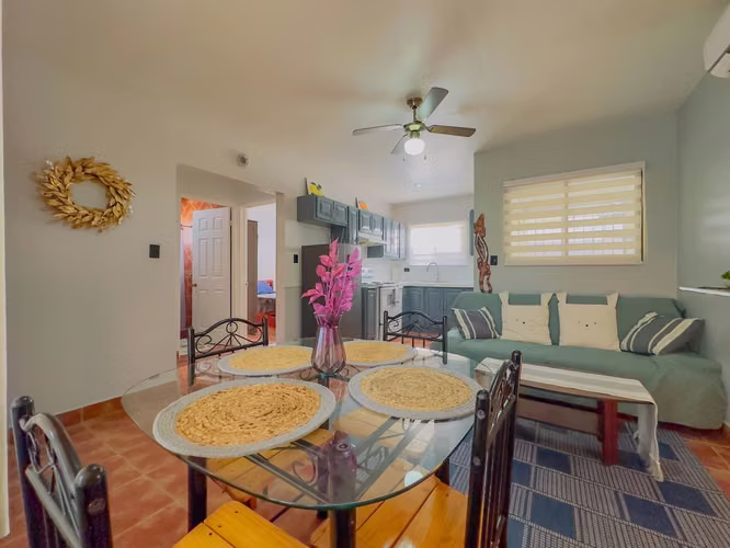 Central Place 9 | Playas del Coco | Planta baja, 2 habitaciones, 1 bano, caminable al centro