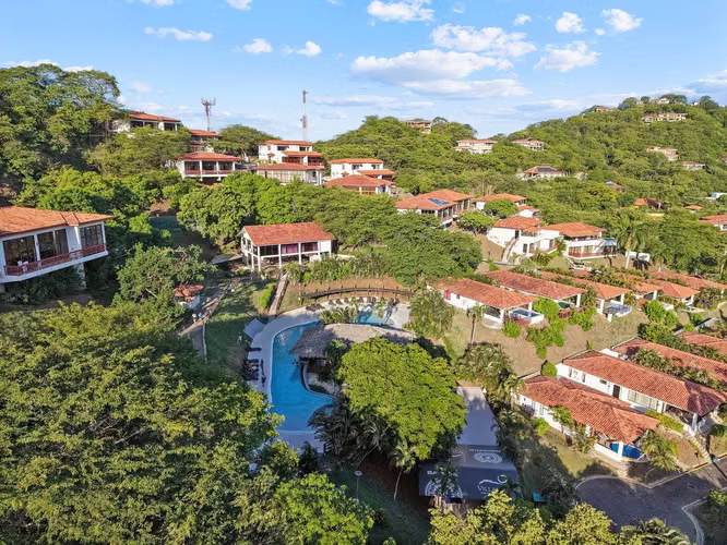 Villas Sol 57-1: Un escape con vista al mar en Playa Hermosa, Guanacaste - Imagen 11