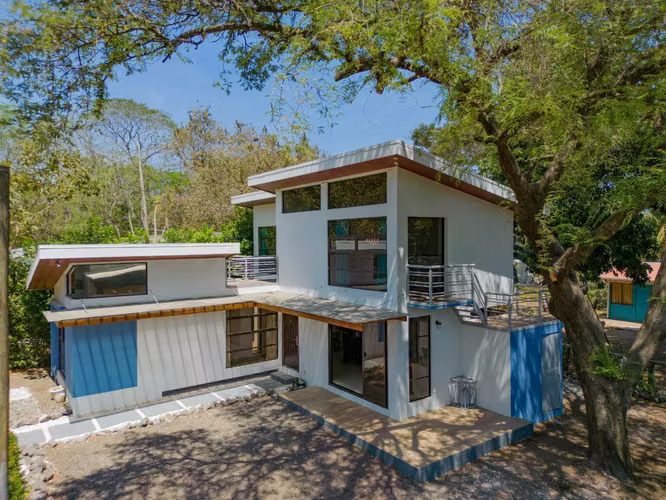 Anna's Tree House | Casa luminosa y aireada con jardin y loft