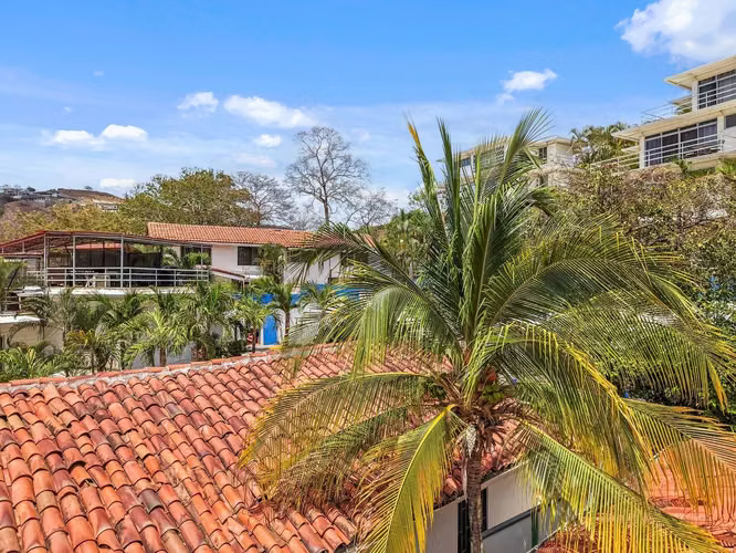 Tucanes Unidad 18 | Una de las pocas distribuciones tipo townhouse de 3 habitaciones en Tucanes - Imagen 4