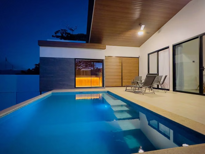 Casa Colina Vista | Casa moderna con piscina y sauna cerca de Ocotal y Coco