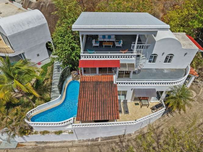 Casa Perla en Okeanos | Vistas al mar, piscina y terraza en azotea en Playas del Coco - Imagen 4