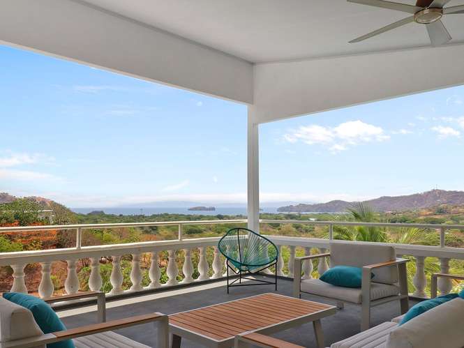 Casa Perla en Okeanos | Vistas al mar, piscina y terraza en azotea en Playas del Coco - Imagen 6