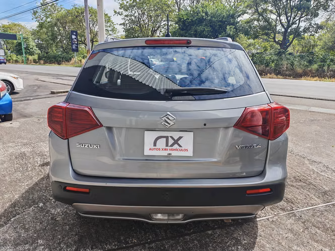 Suzuki Vitara GL Plus A, Automático, 4x4, Motor 1600cc, mod 2025 - Imagen 4