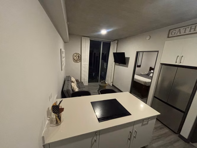 Apartamento Amueblado en Alquiler Sabana SECRT |Frente a las montañas Amenidades de Lujo - Imagen 3