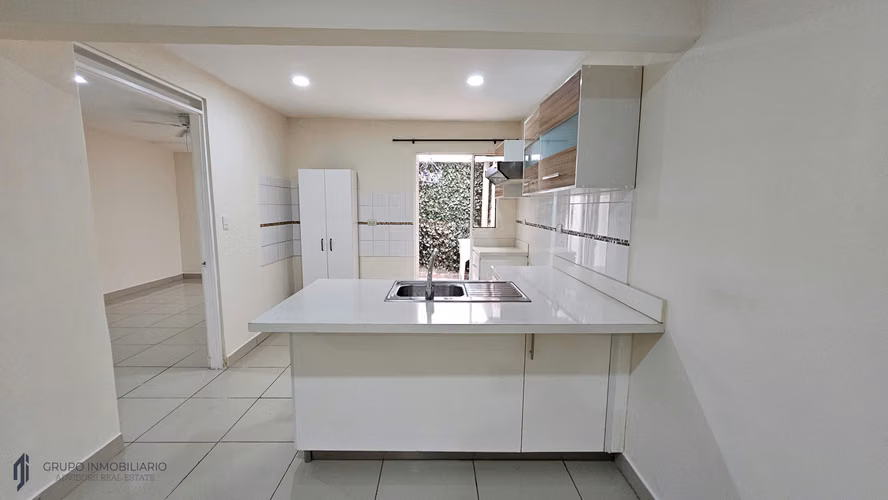Alquiler de Apartamento en la Uruca cerca del Hospital México, INS, Repretel-14