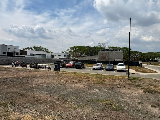 Lote en los Arcos Cariari  Heredia