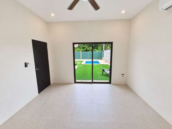 Venta de Casa Nueva en Playas del Coco