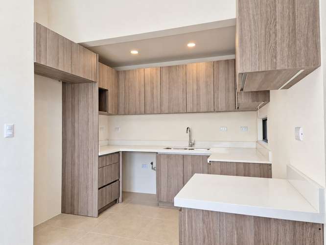 Venta de Casa Nueva en Playas del Coco