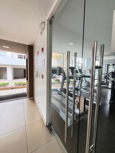 Apartamento amueblado de 2 habitaciones en Sabana Norte, San José, con piscina y vista - Imagen 15