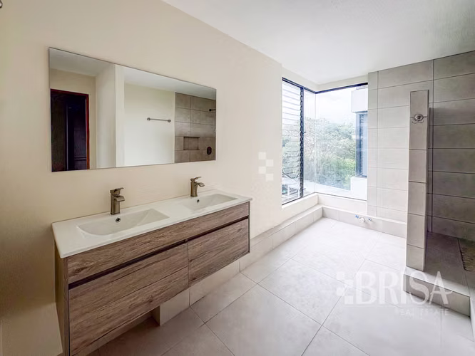 ALQUILER apartamento remodelado | 3 hab I Escazu - Imagen 5