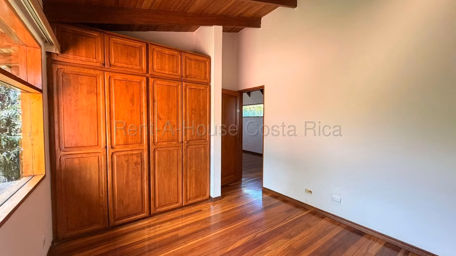 Exclusiva Residencia Rodeada de Naturaleza en Jaboncillos, Escazú - Imagen 12