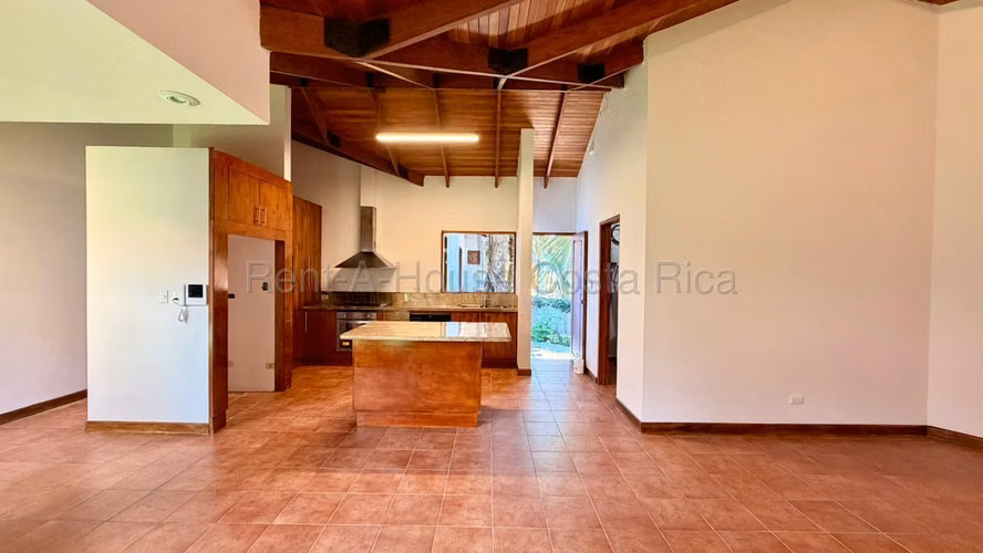 Exclusiva Residencia Rodeada de Naturaleza en Jaboncillos, Escazú - Imagen 6