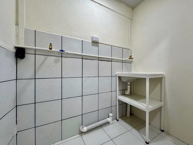 Se alquila amplio y cómodo apartamento en Tibas, llorente - Imagen 11