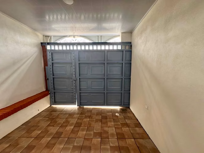 Se alquila amplio y cómodo apartamento en Tibas, llorente - Imagen 13