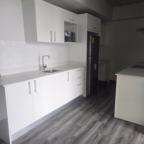 Nuevo Apartamento en Piso 25/ Sabana Sur - Imagen 3