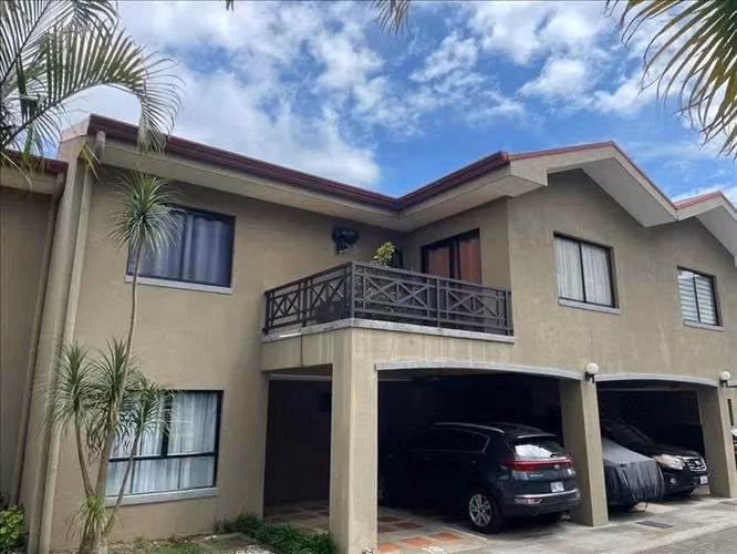 SE VENDE CASA EN SAN FRANCISCO DE CORONADO CONDOMINIO QUINTANA DE LOS REYES
