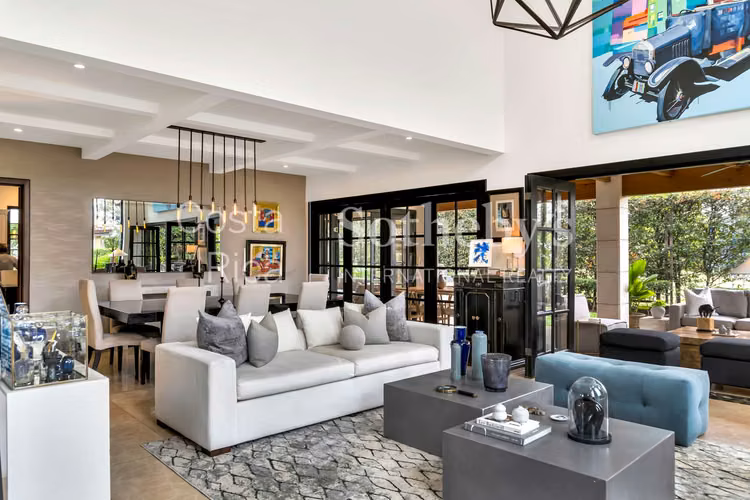 Preciosa Casa en exclusivo Condominio, Santa Ana