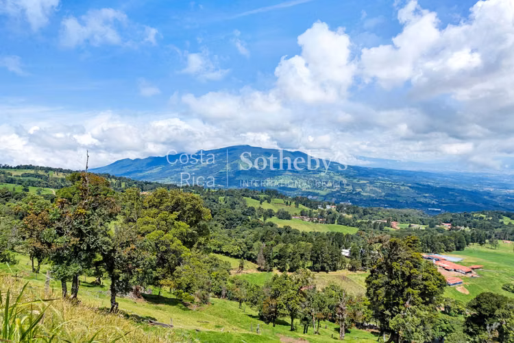 132 Hectáreas junto al Volcán Poás, con Casa y Capilla - Imagen 18