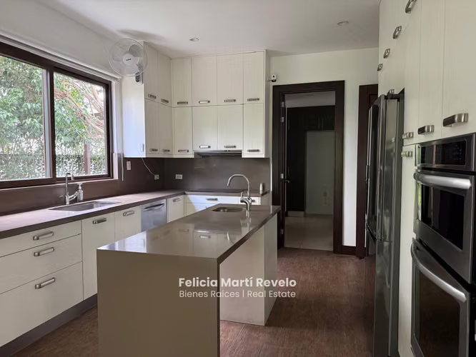 ALQUILER Casa en Condominio Los Laureles – Escazú - Imagen 7