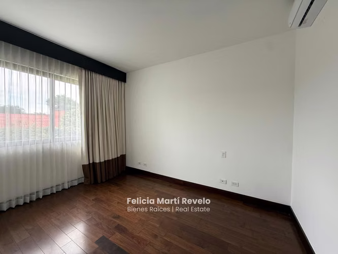 ALQUILER Casa en Condominio Los Laureles – Escazú - Imagen 14