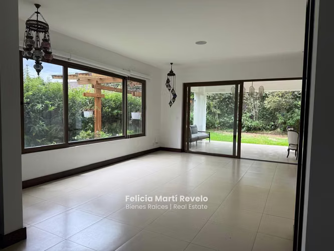 ALQUILER Casa en Condominio Los Laureles – Escazú - Imagen 3